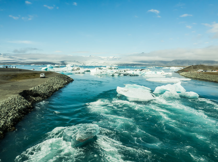 Exiting Fjarlsarlon Glacier Lagoon
